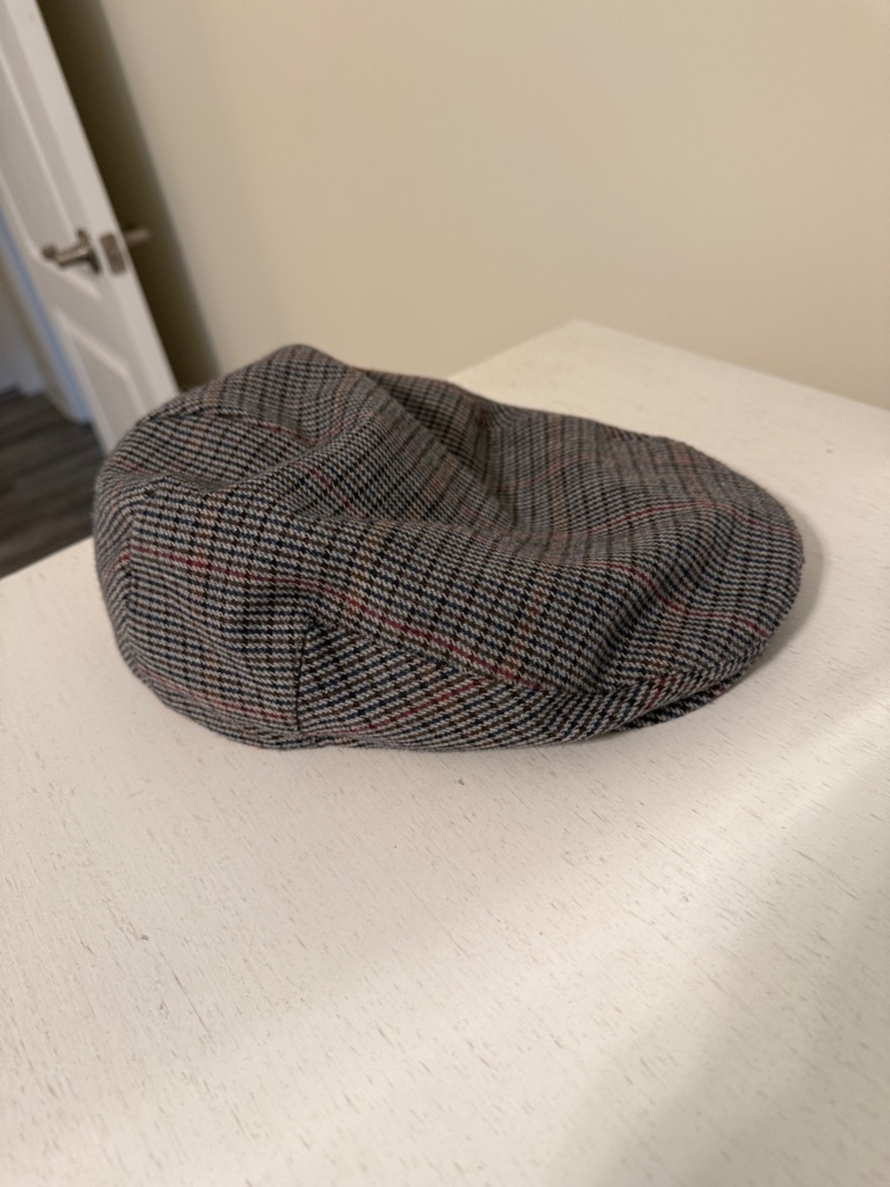 Brixton Gray Plaid Driver Cap with Subtle Red Windowpane / Size XL / Wool Blend